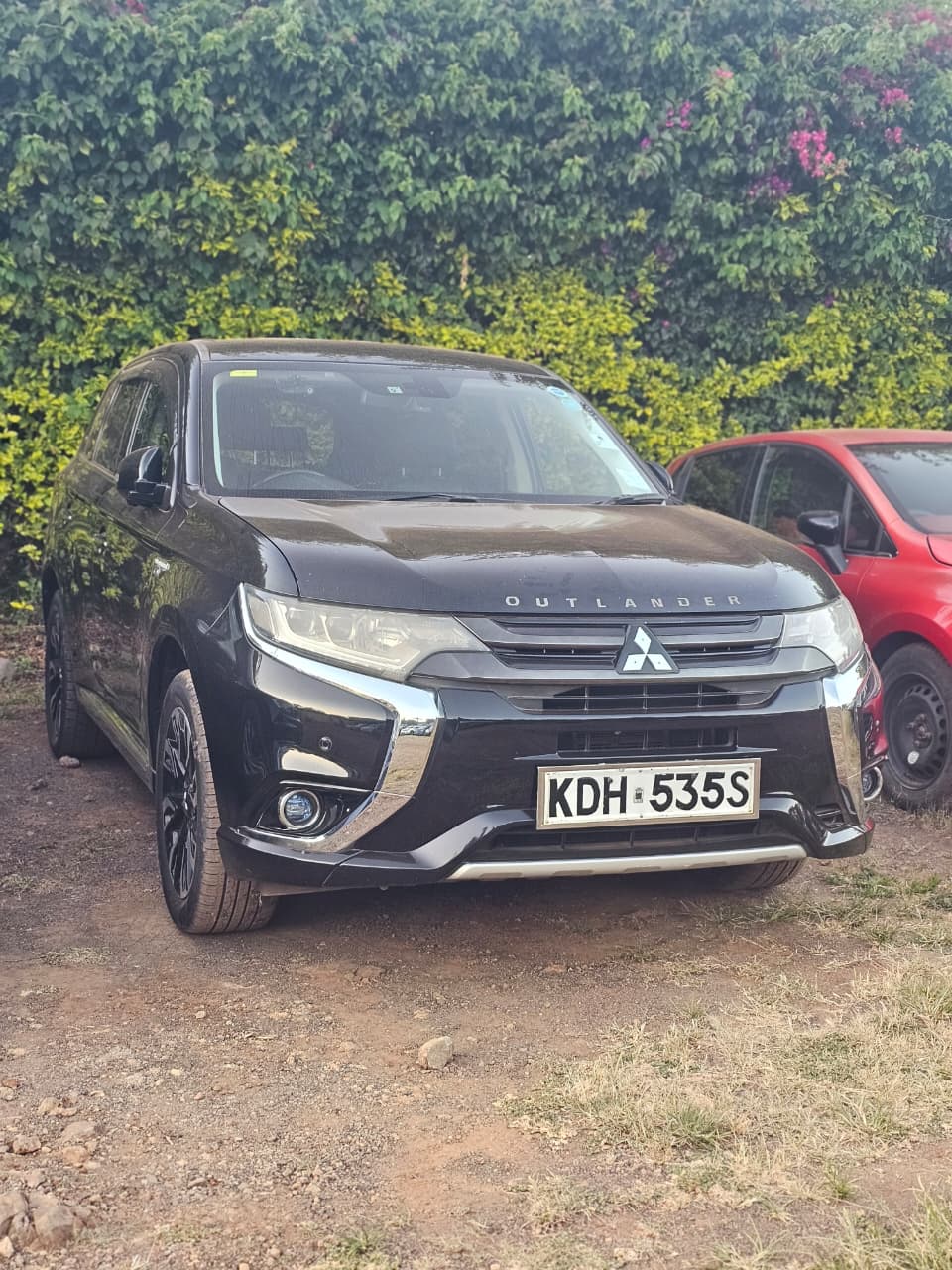 MITSUBISHI OUTLANDER